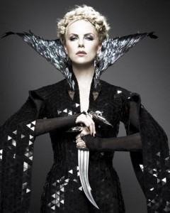 snow-white-huntsman-charlize-theron2
