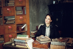 20174-the_childhood_of_a_leader_2_-_berenice_bejo_credit_agatha_a-_nitecka